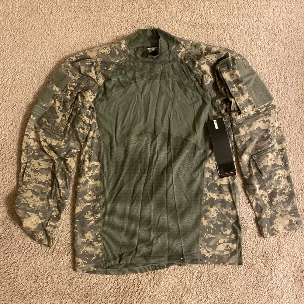 Army Combat Shirt ❌❌SOLD❌❌